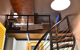 Mezzanine Hotel